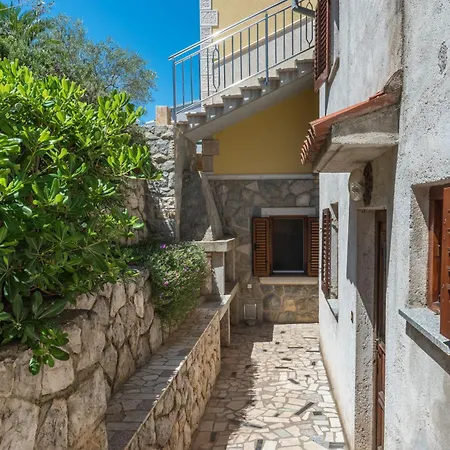 Victory-1 By Interhome *